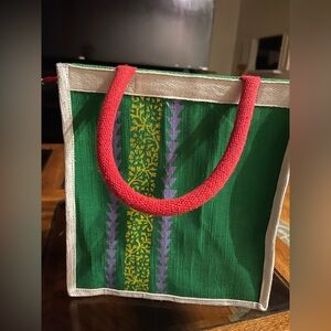 Green and Red Women's Tote Bag